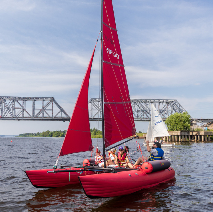 Надувной парусный катамаран Яркат Классик Надувной парусный катамаран Яркат Классик