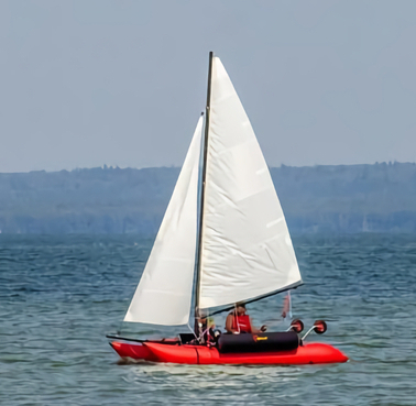 Надувной парусный катамаран Яркат Спутник Надувной парусный катамаран Яркат Спутник